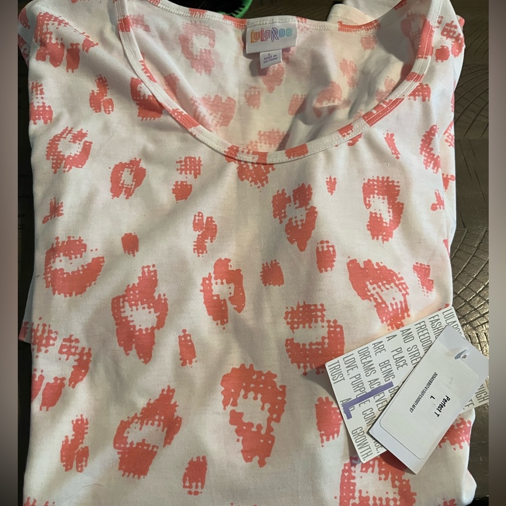 Lularoe perfect tee NWT digital leopard